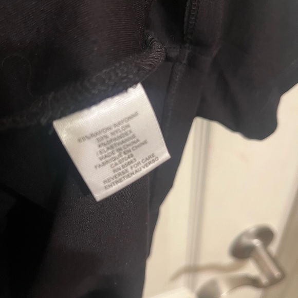 Black Short Sleeve Top - Picture 7 of 8